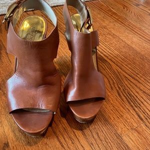 MIchael Kors Wedge sandal size 7